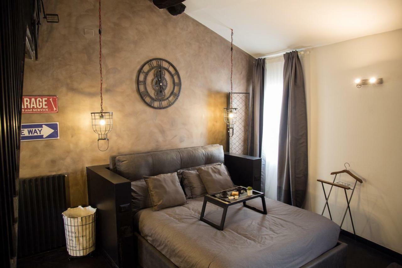 Industrial Apartment Near Duomo Milano Eksteriør billede